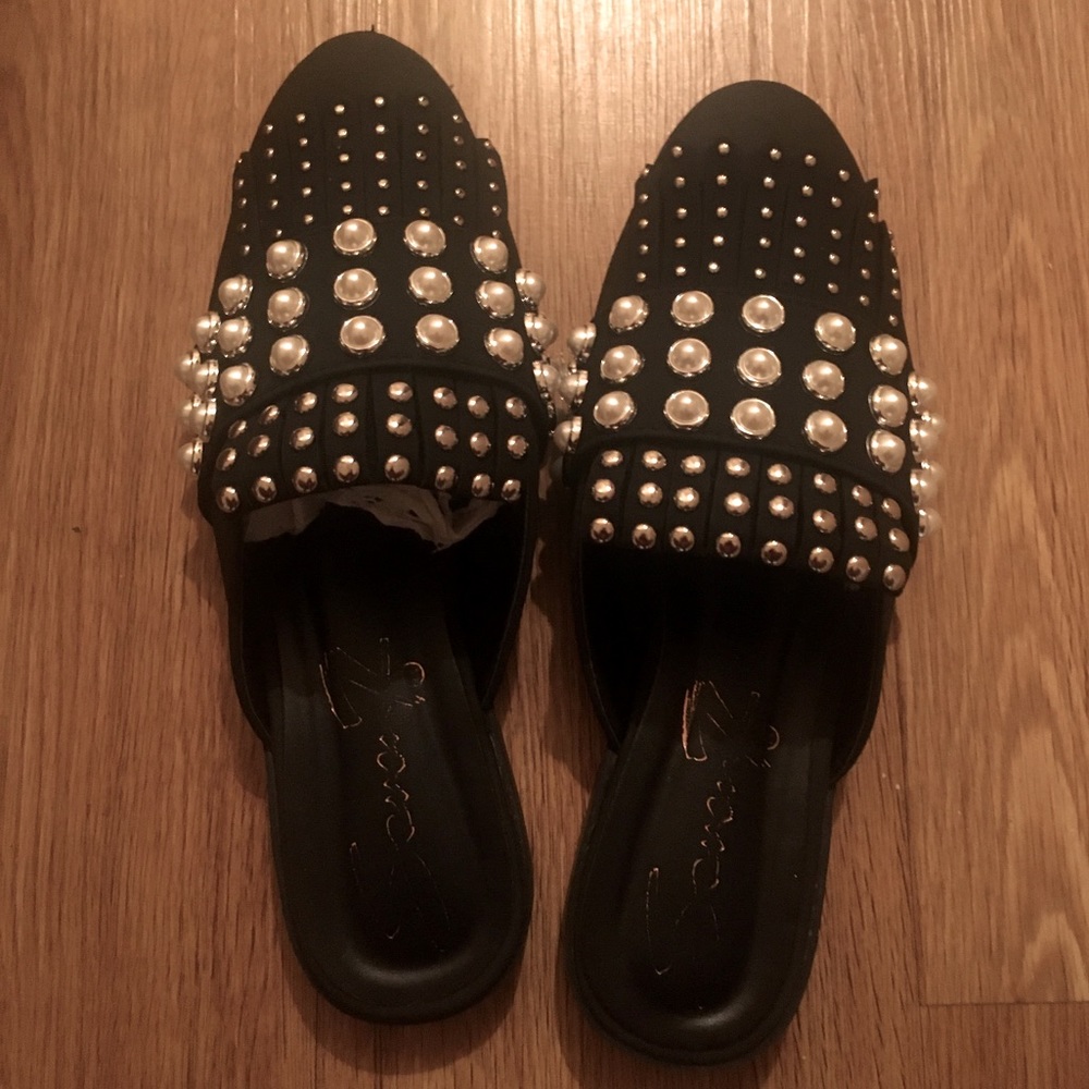 Black Epic Mules
